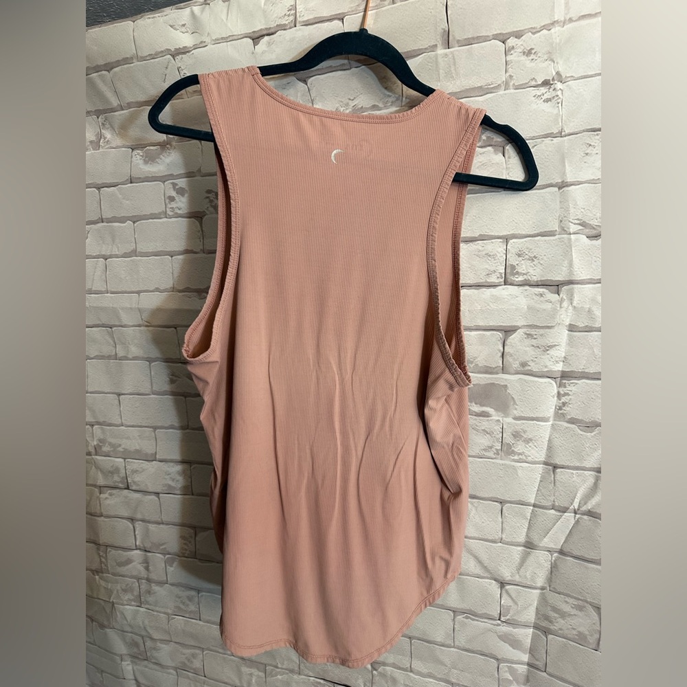 Women's Sleeveless Top in Blush Pink